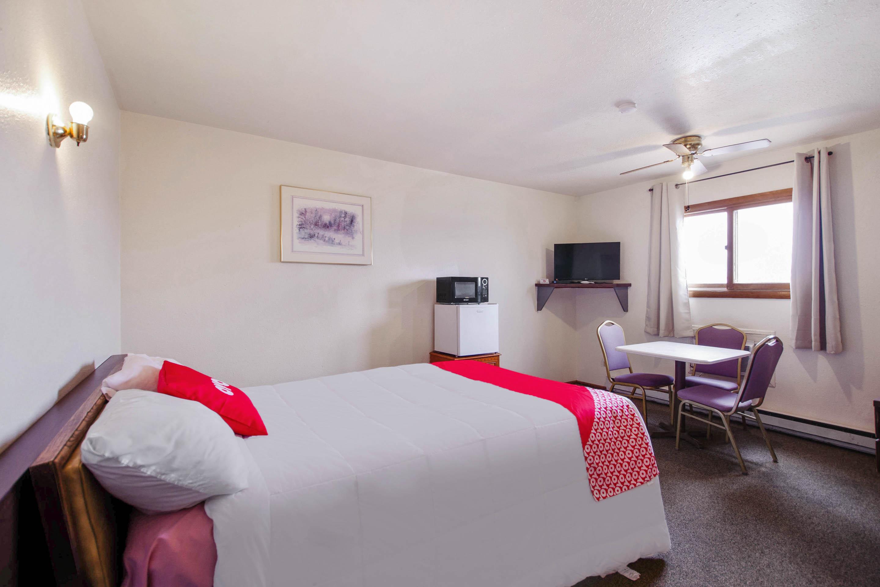 Oyo Hotel Cheyenne Wells - Us 40 Buitenkant foto