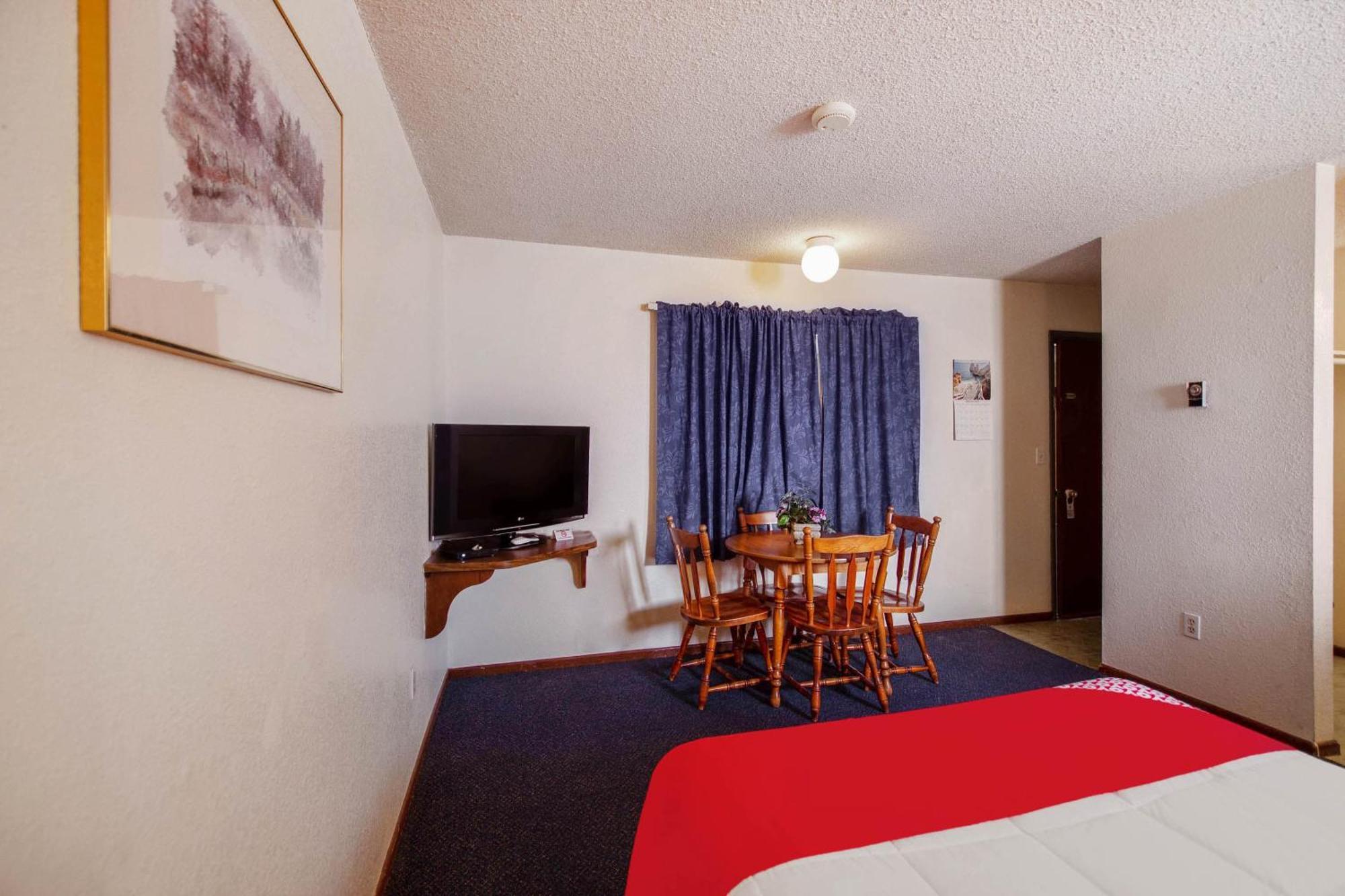 Oyo Hotel Cheyenne Wells - Us 40 Buitenkant foto